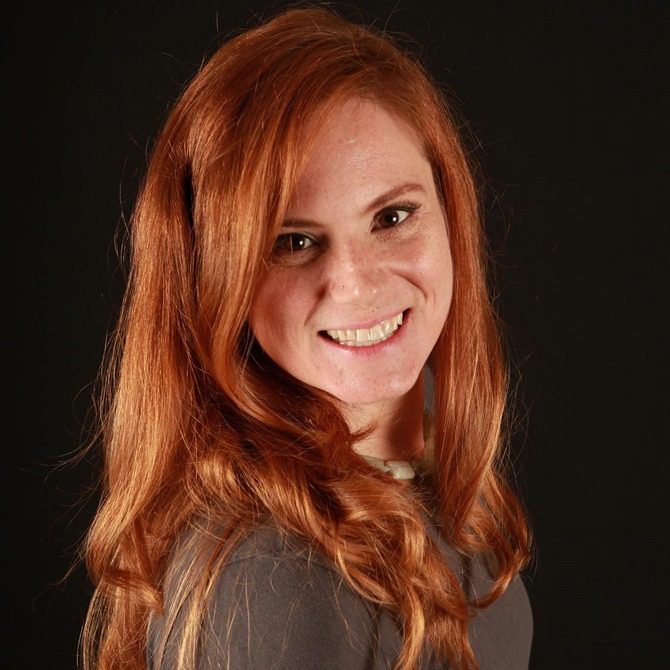 Portrait of a smiling woman